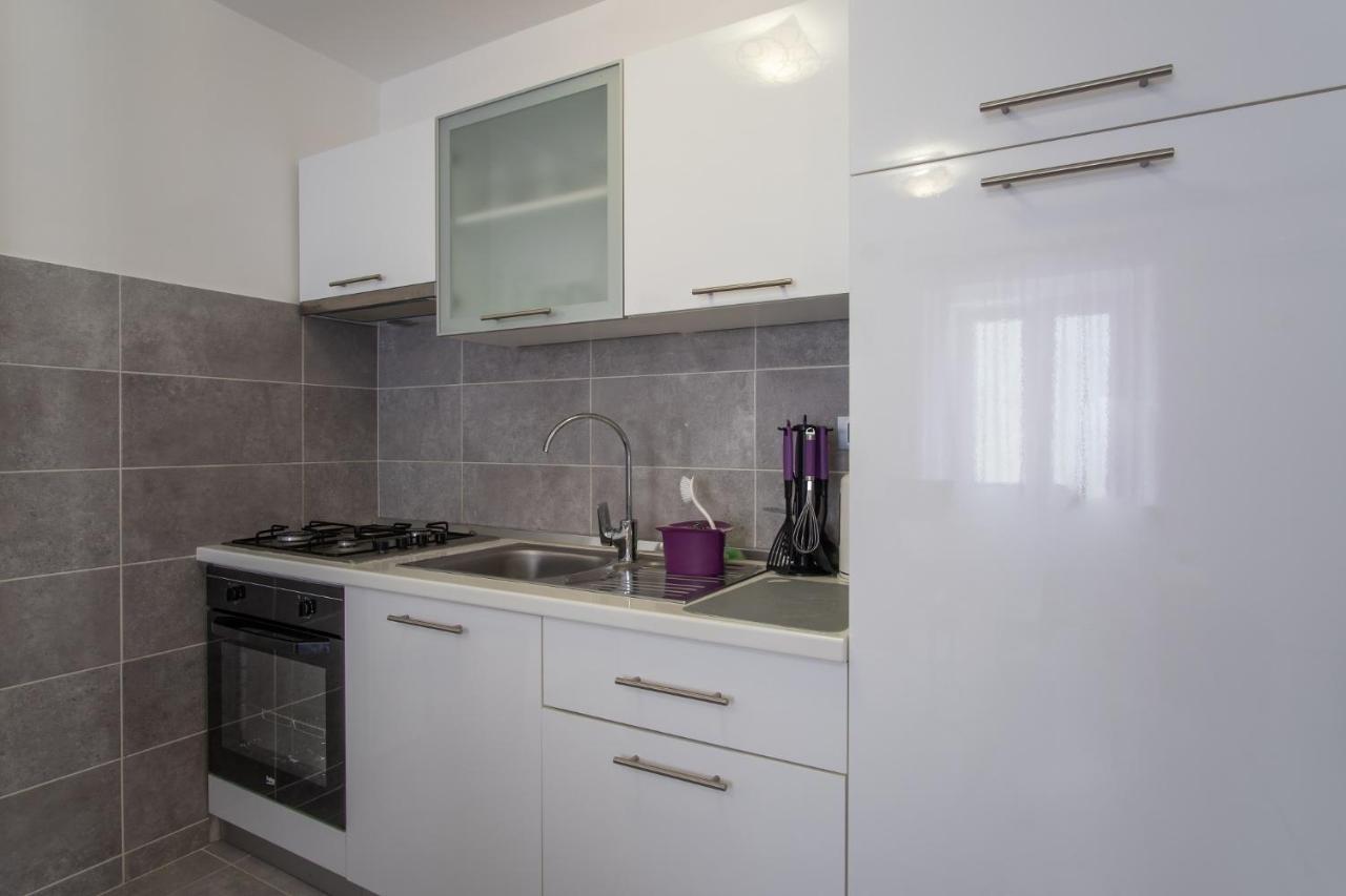 Private Holliday Apartment Pag Town Exterior photo
